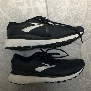 Brooks Women's Adrenaline GTS20